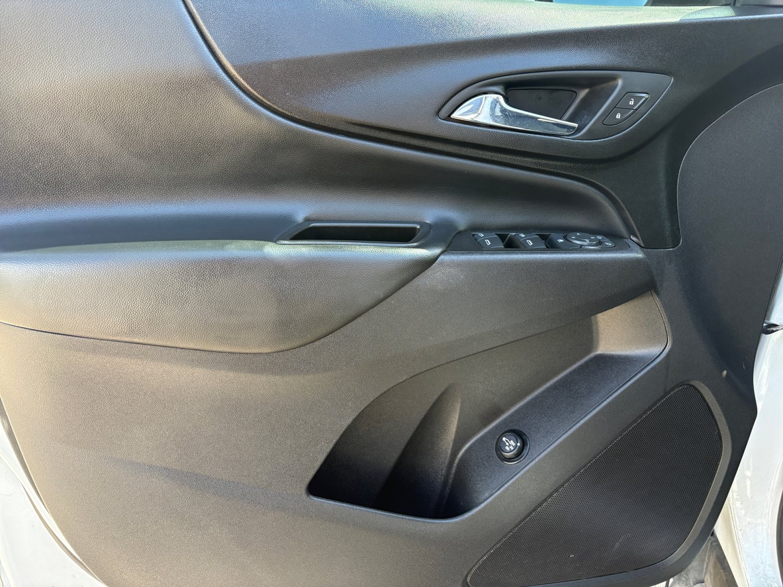 Used 2021 Chevrolet Equinox LT AWD/4WD image 14