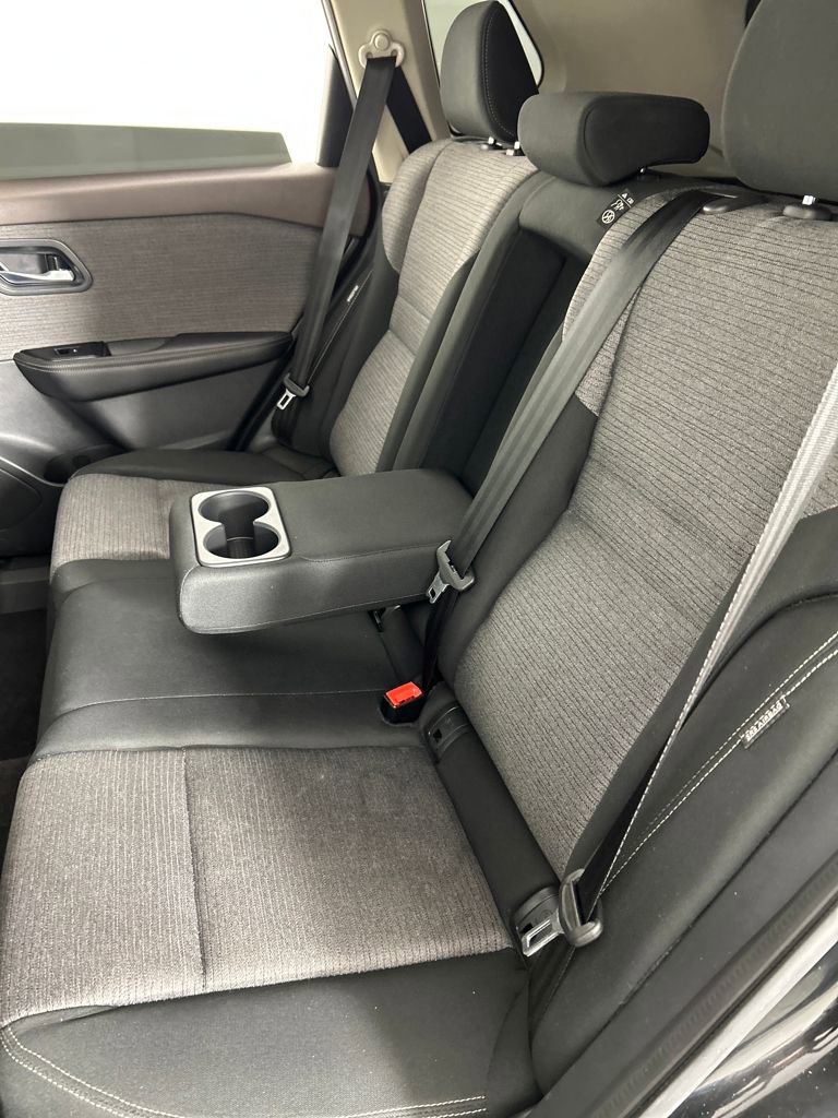 Used 2022 Nissan Rogue SV FWD image 17