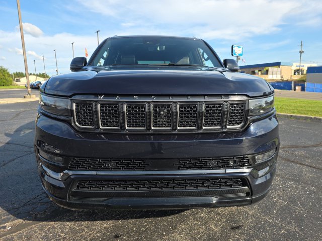 Used 2025 Jeep Grand Wagoneer L Series III w/ Quick Order Packagew 28T AWD/4WD image 9