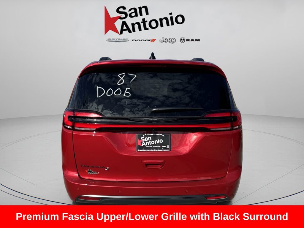 New 2026 Chrysler Pacifica Select FWD image 7