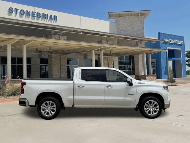 Used 2023 Chevrolet Silverado 1500 LTZ w/ Technology Package AWD/4WD image 4