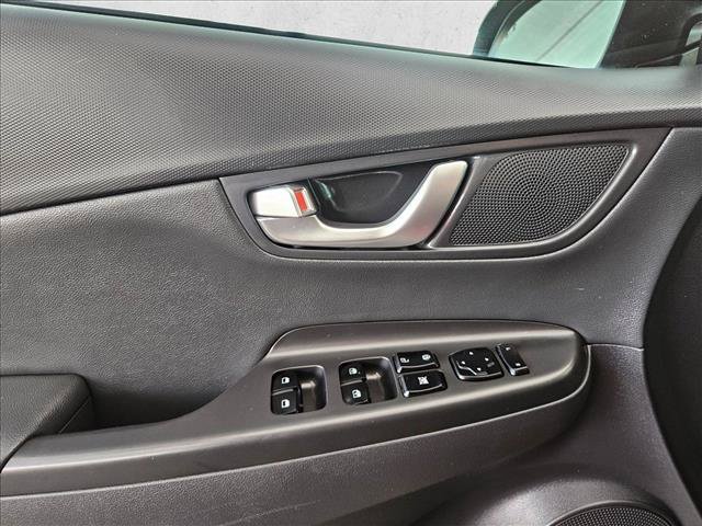 Used 2023 Hyundai Kona Limited w/ Cargo Package FWD image 27