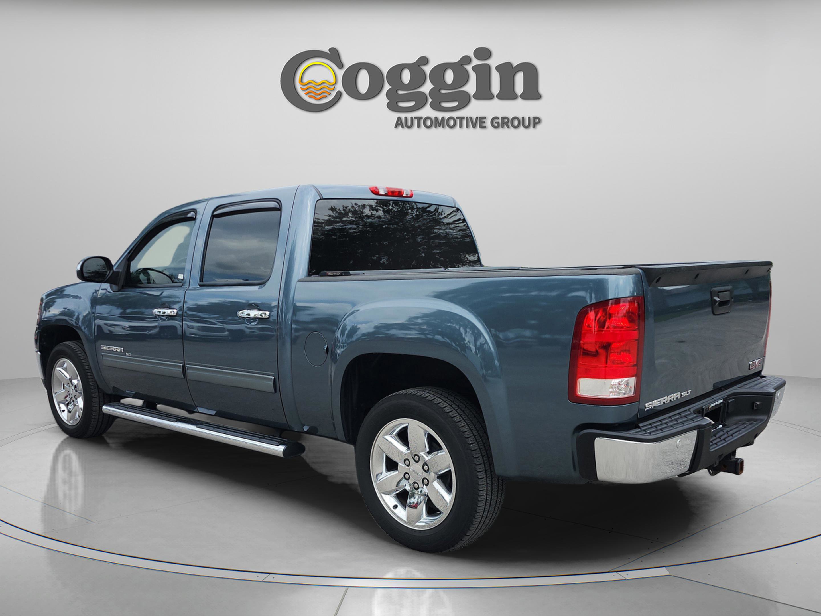 Used 2013 GMC Sierra 1500 SLT w/ SLT Convenience Package RWD image 3