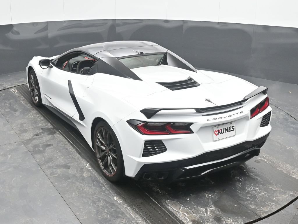 Used 2023 Chevrolet Corvette Stingray Premium Conv w/ Z51 Performance Package image 35