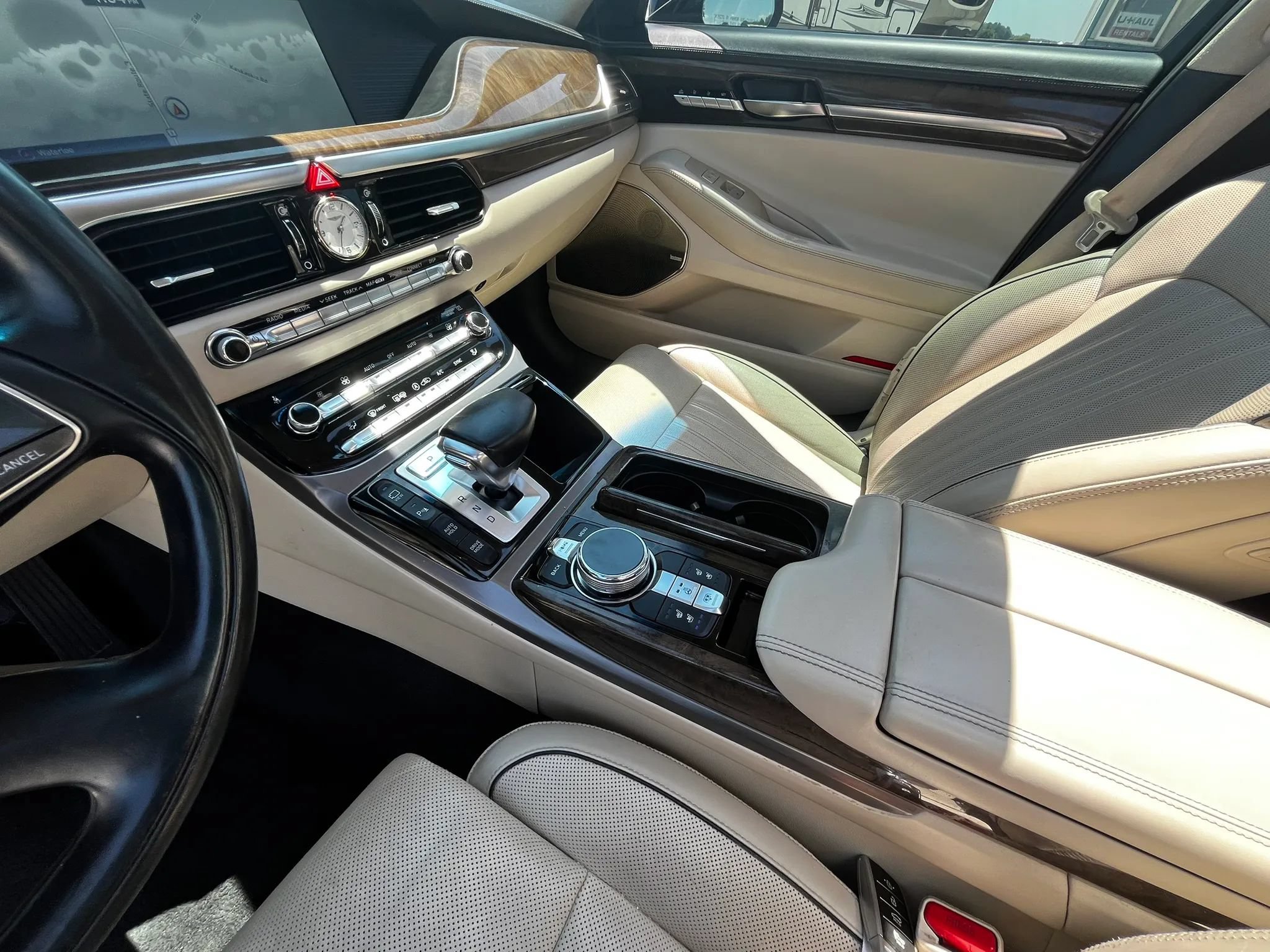 Used 2018 Genesis G90 5.0 Ultimate AWD/4WD image 23