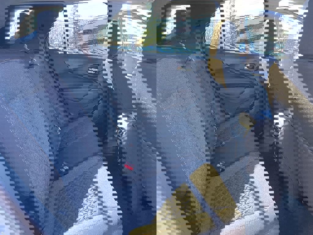 Used 2023 Chevrolet Equinox LT image 54