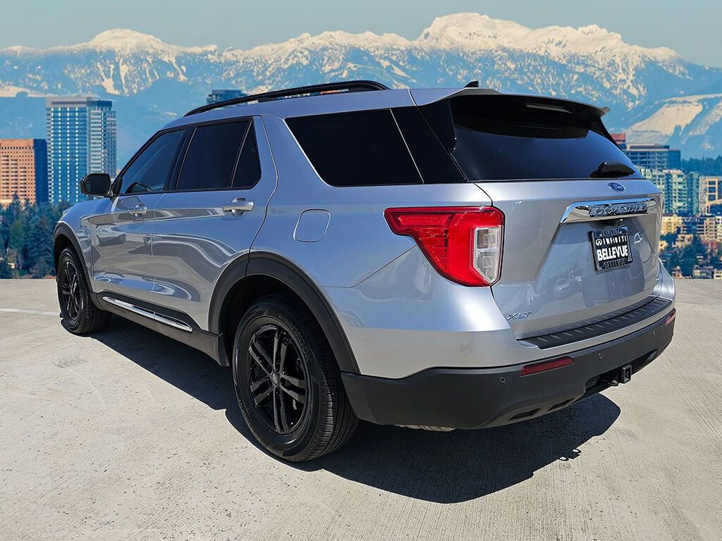 Used 2022 Ford Explorer XLT w/ Class IV Trailer Tow Package image 5