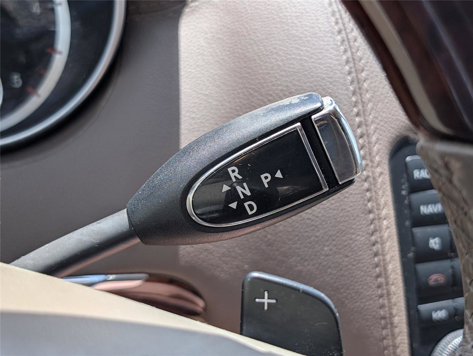 Used 2012 Mercedes-Benz GL 320 BlueTEC 4MATIC image 22