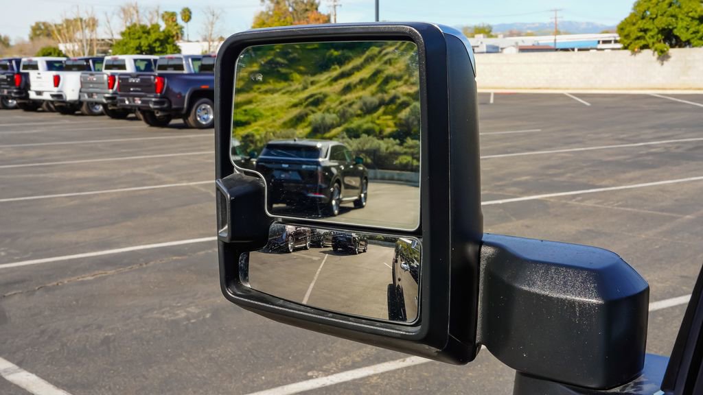 Used 2024 GMC Sierra 3500 Denali w/ Denali Reserve Package image 19