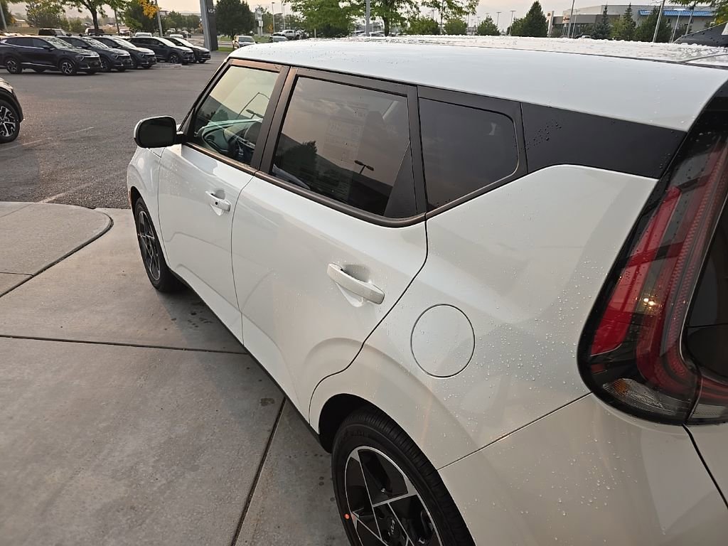New 2025 Kia Soul EX image 4
