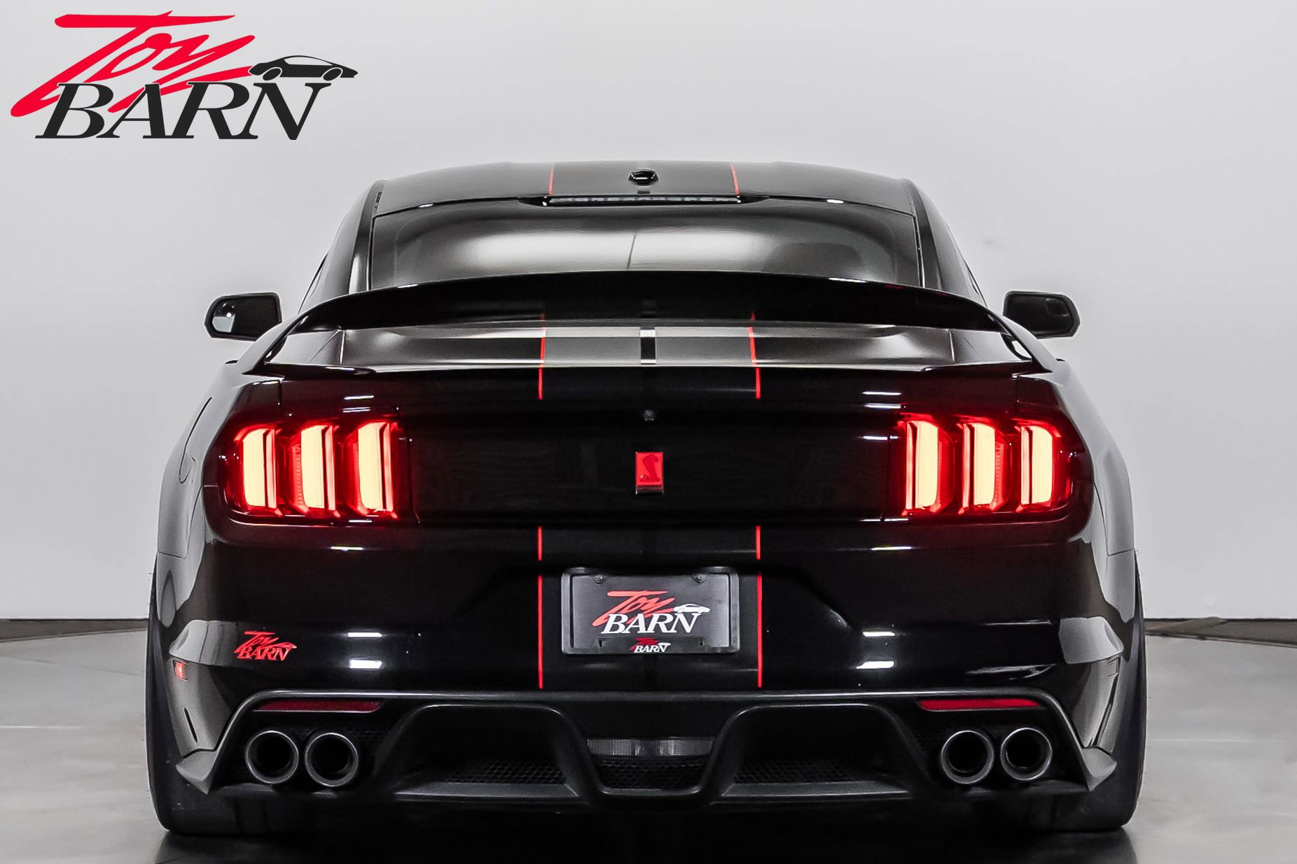Used 2018 Ford Mustang Shelby GT350R w/ GT350R Equipment Group 920A image 4