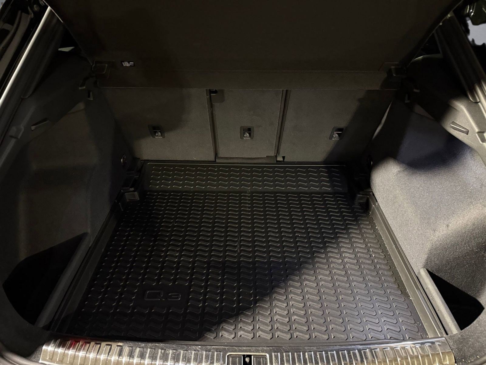 Used 2024 Audi Q3 2.0T Premium Plus w/ Premium Plus Package image 21