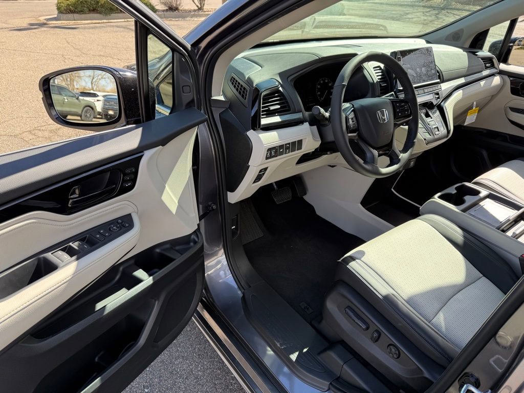 New 2026 Honda Odyssey Elite image 12