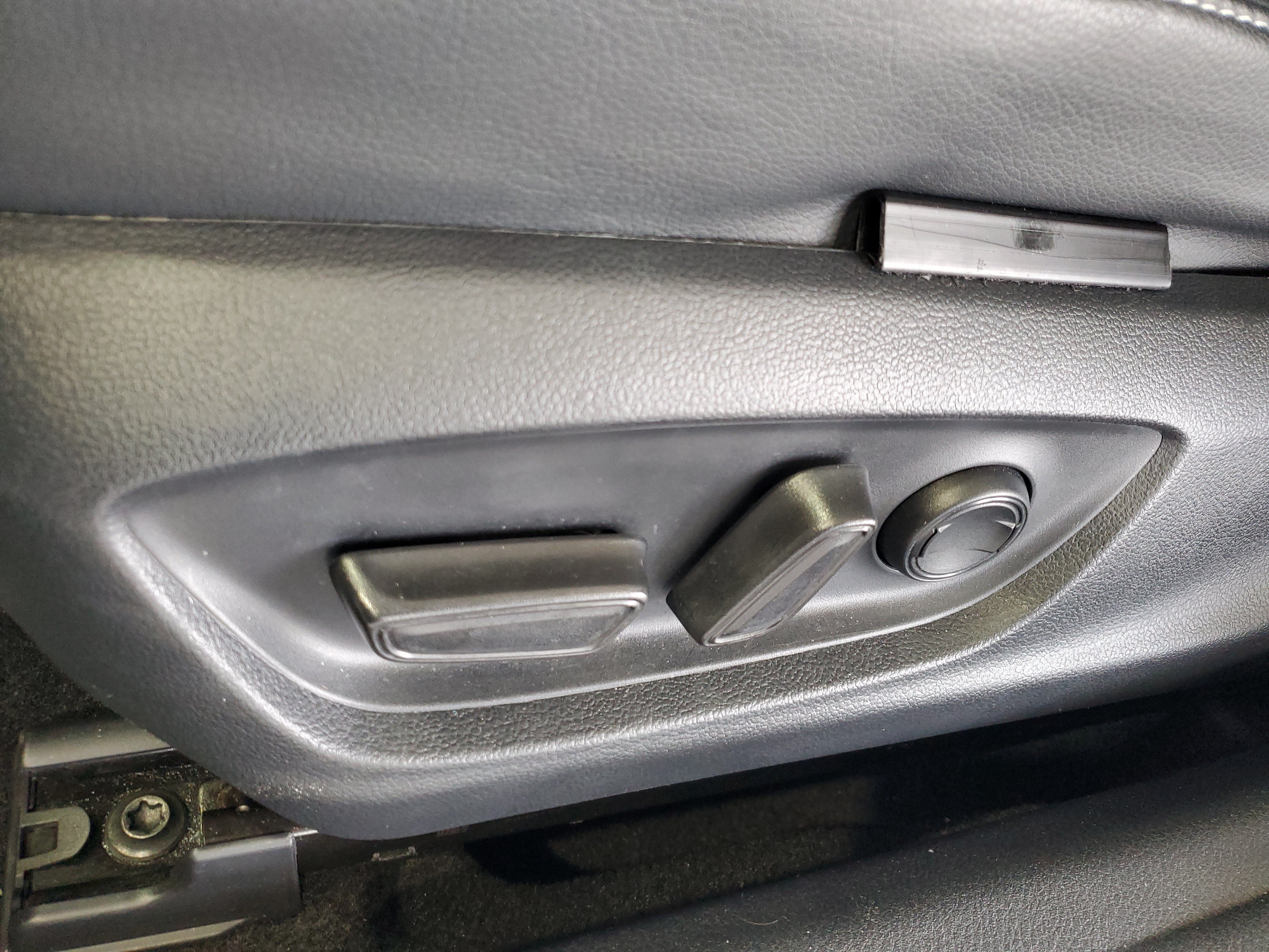 Used 2023 Toyota Camry XSE FWD image 20