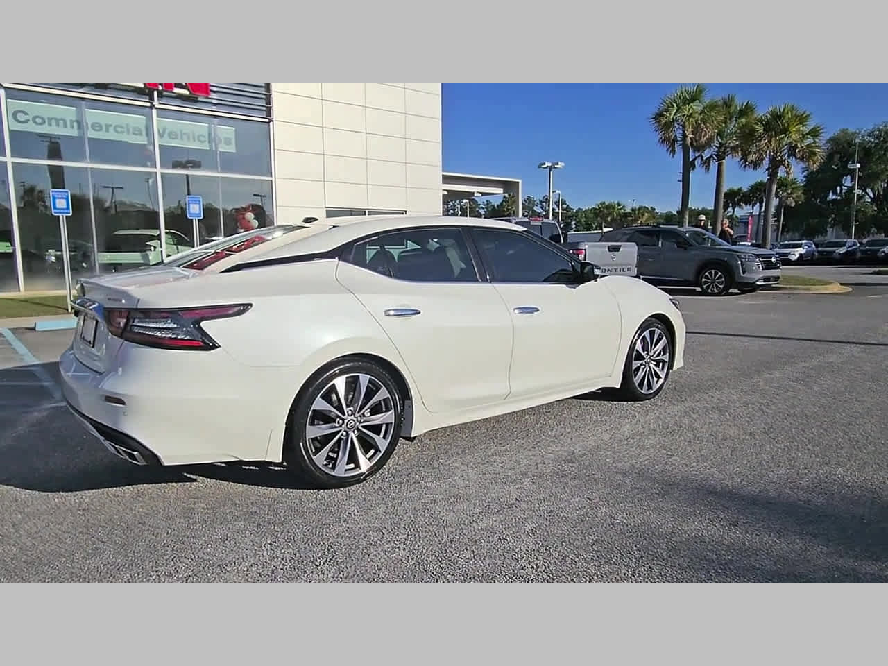 Used 2023 Nissan Maxima Platinum w/ Sport Mat Group FWD image 34
