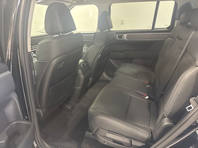 Used 2025 Hyundai Santa Fe SEL w/ Tow & Go Package image 17