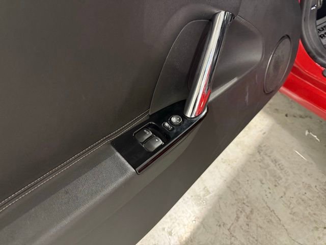 Used 2007 Saturn Sky Red Line image 8