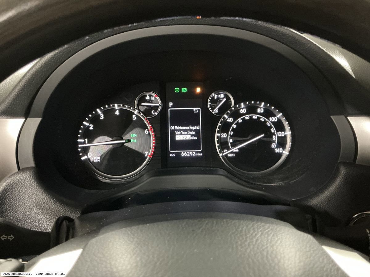 Used 2022 Lexus GX 460 Premium w/ Premium Package AWD/4WD image 8