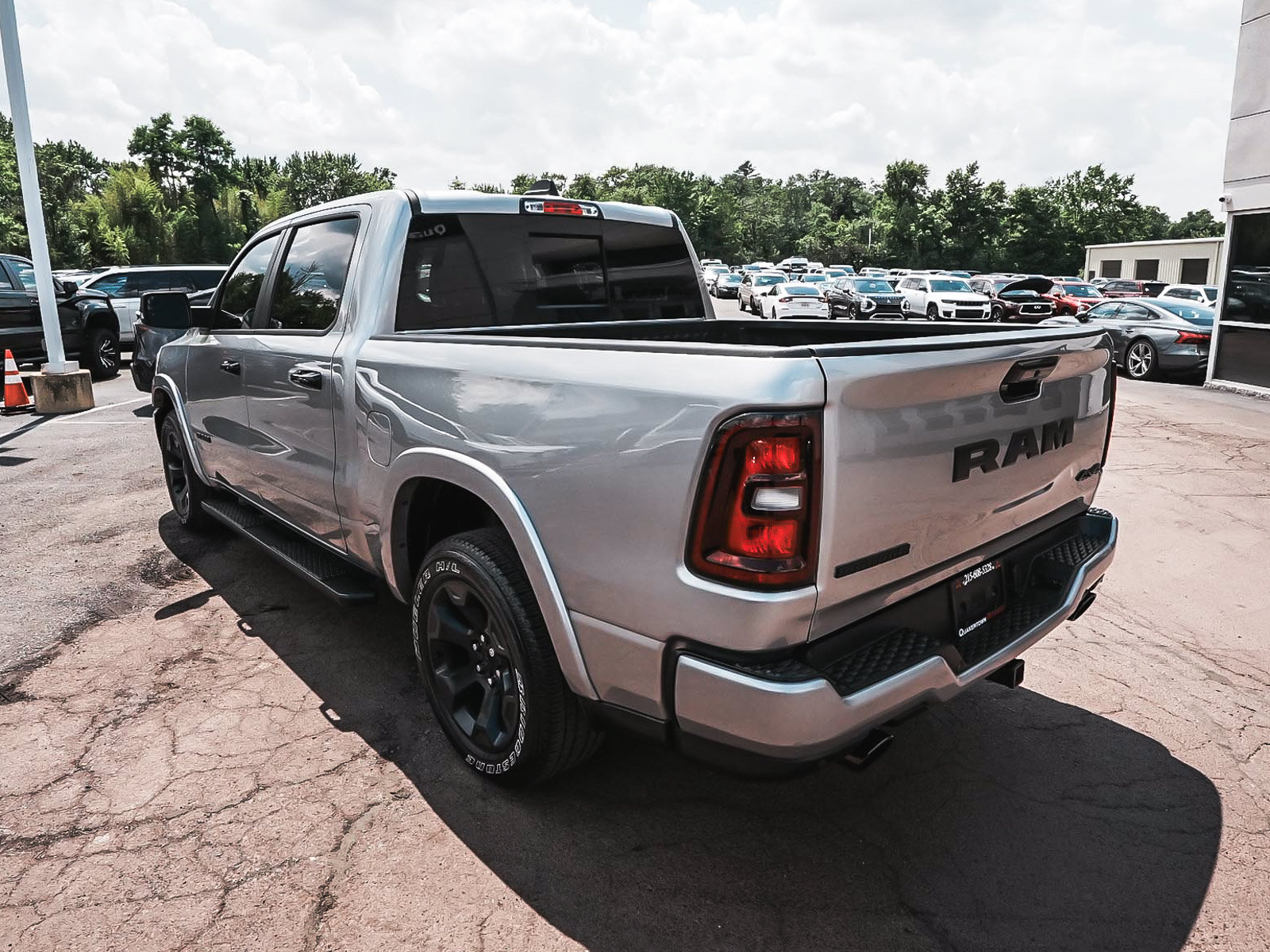 Used 2026 RAM 1500 Big Horn AWD/4WD image 4