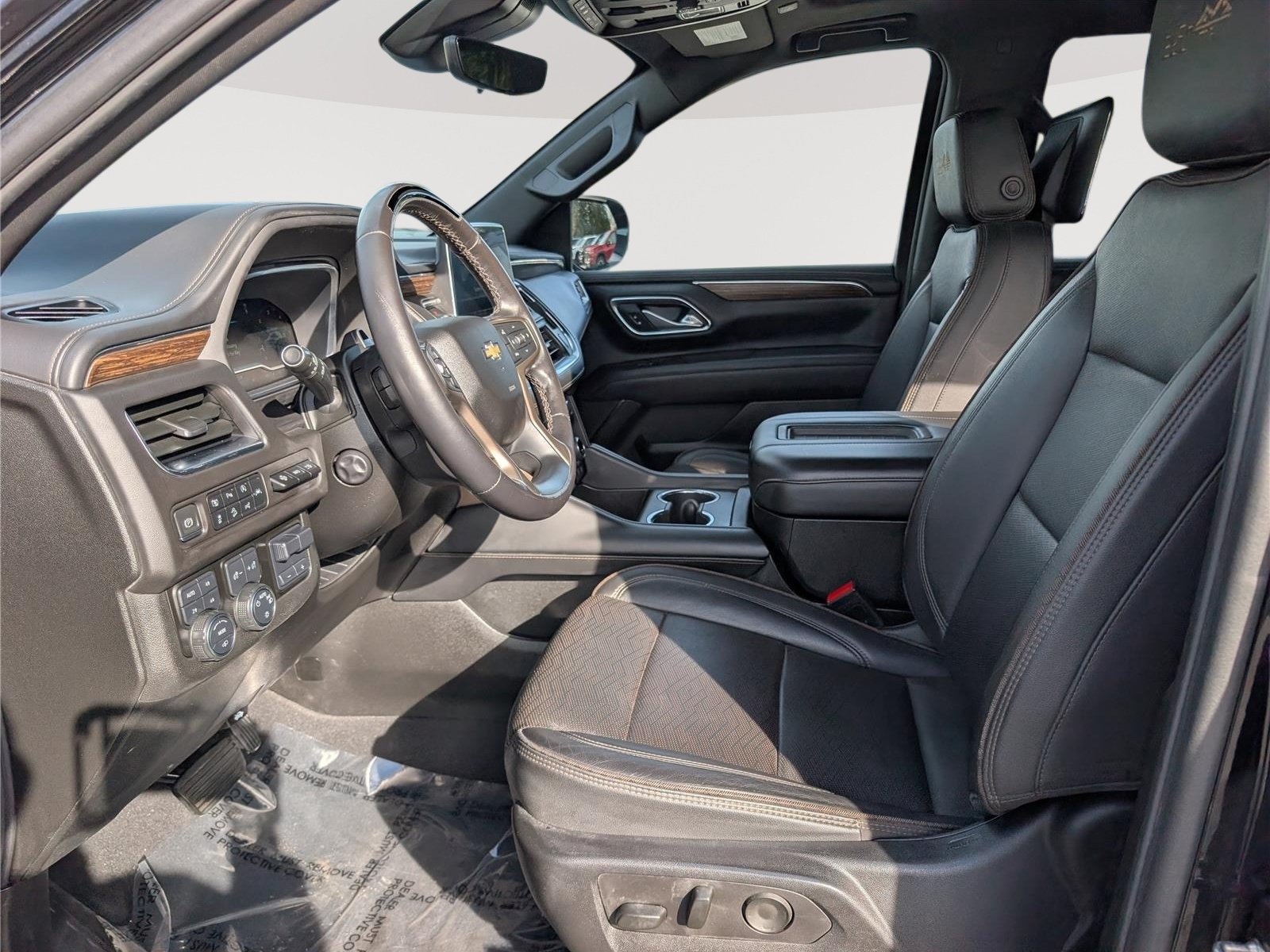 Used 2023 Chevrolet Suburban High Country w/ Advanced Technology Package AWD/4WD image 21