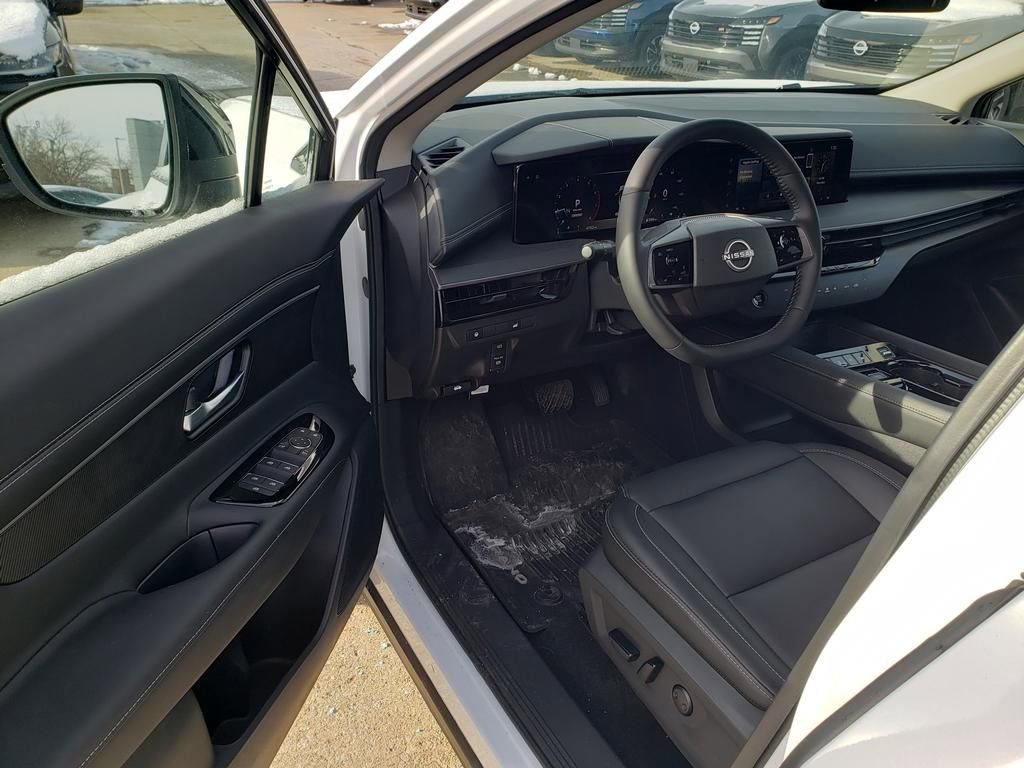 Certified 2025 Nissan Murano SV AWD/4WD image 14