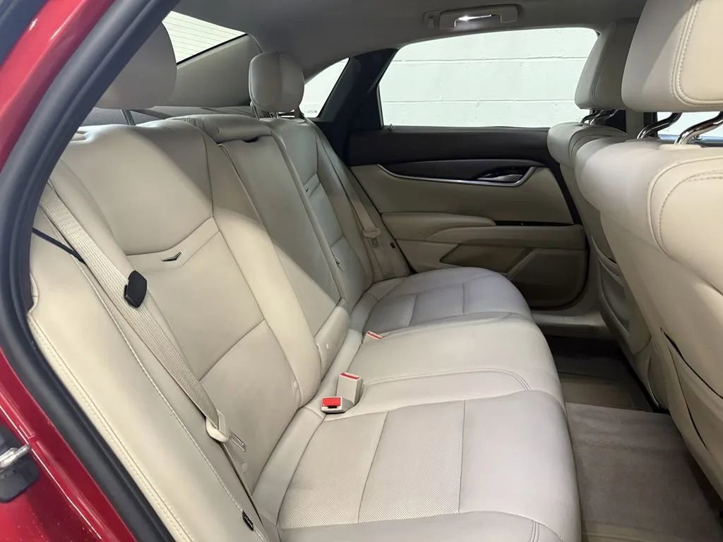 Used 2014 Cadillac XTS image 18