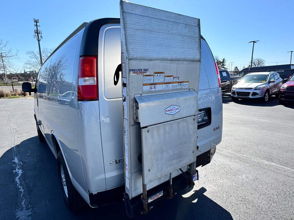 Used 2020 GMC Savana 3500 w/ Driver Convenience Package image 10