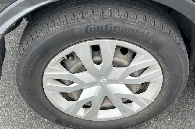 Certified 2021 Toyota C-HR LE image 14