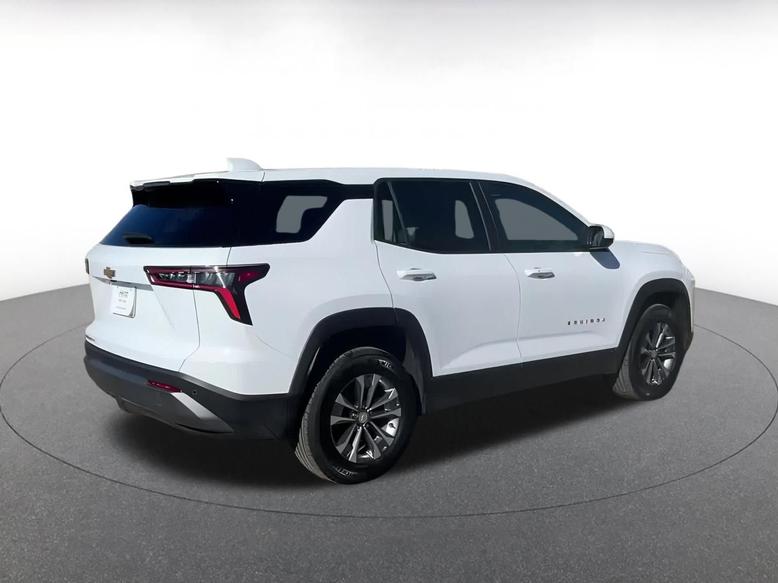 Used 2025 Chevrolet Equinox LT image 11