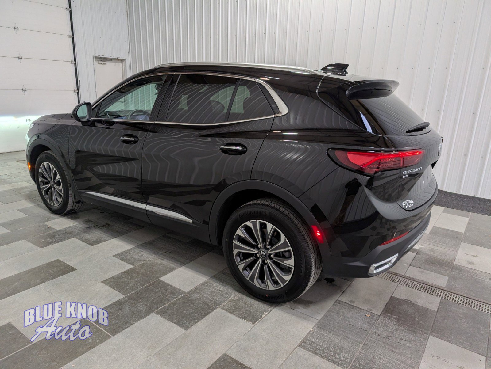 Used 2025 Buick Envision Preferred image 2