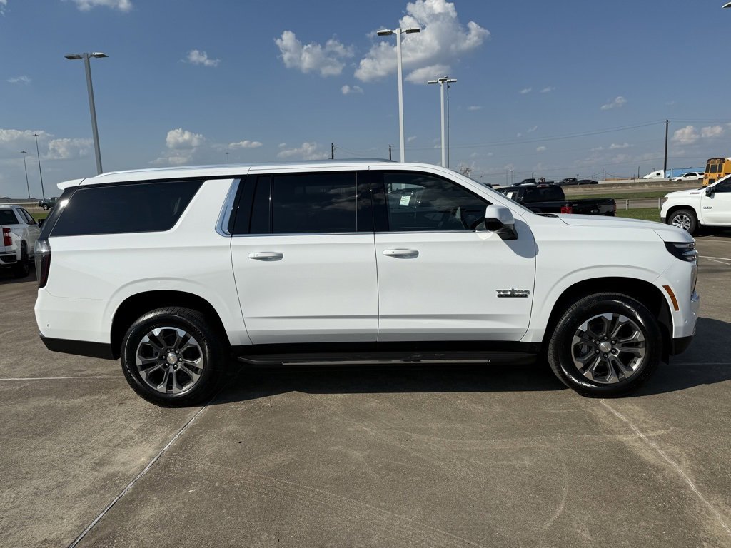 New 2026 Chevrolet Suburban LT w/ Comfort Package image 7