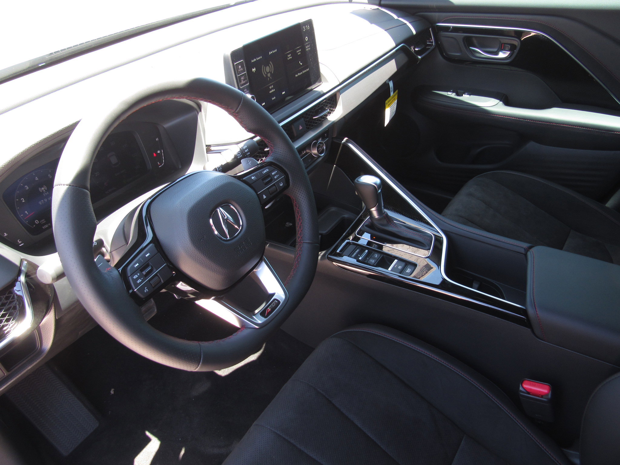 Certified 2025 Acura ADX A-Spec image 18