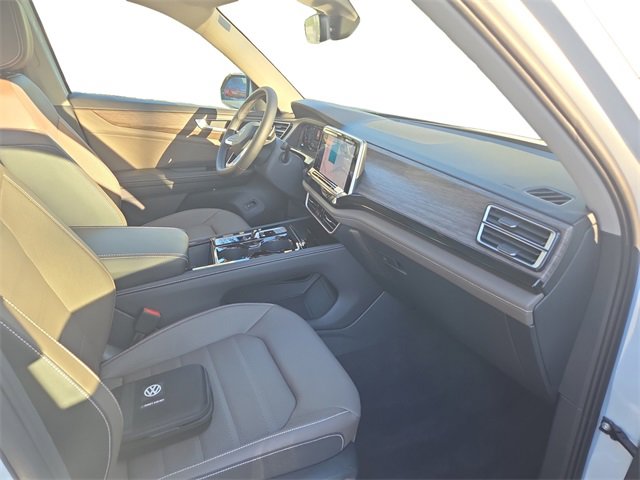 New 2026 Volkswagen Atlas SEL image 17