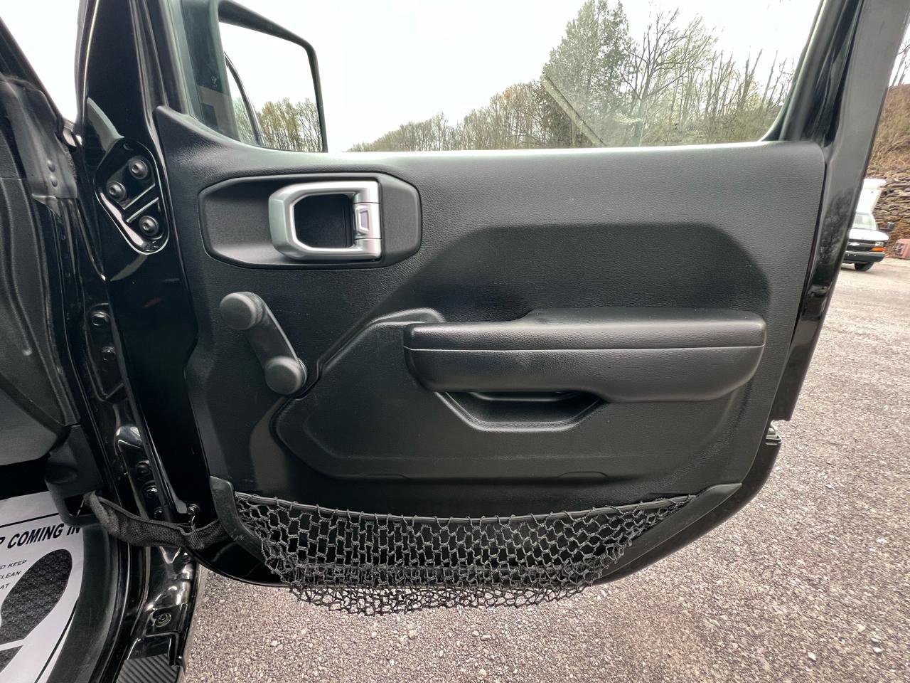 Used 2018 Jeep Wrangler Sport image 23