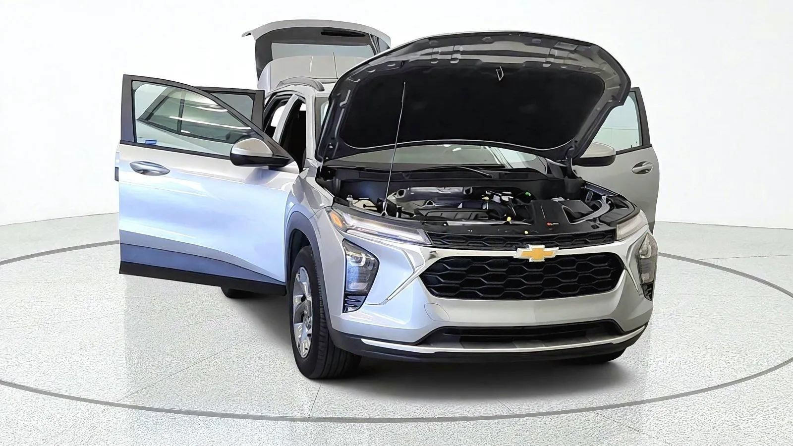 Used 2024 Chevrolet Trax LT FWD image 12