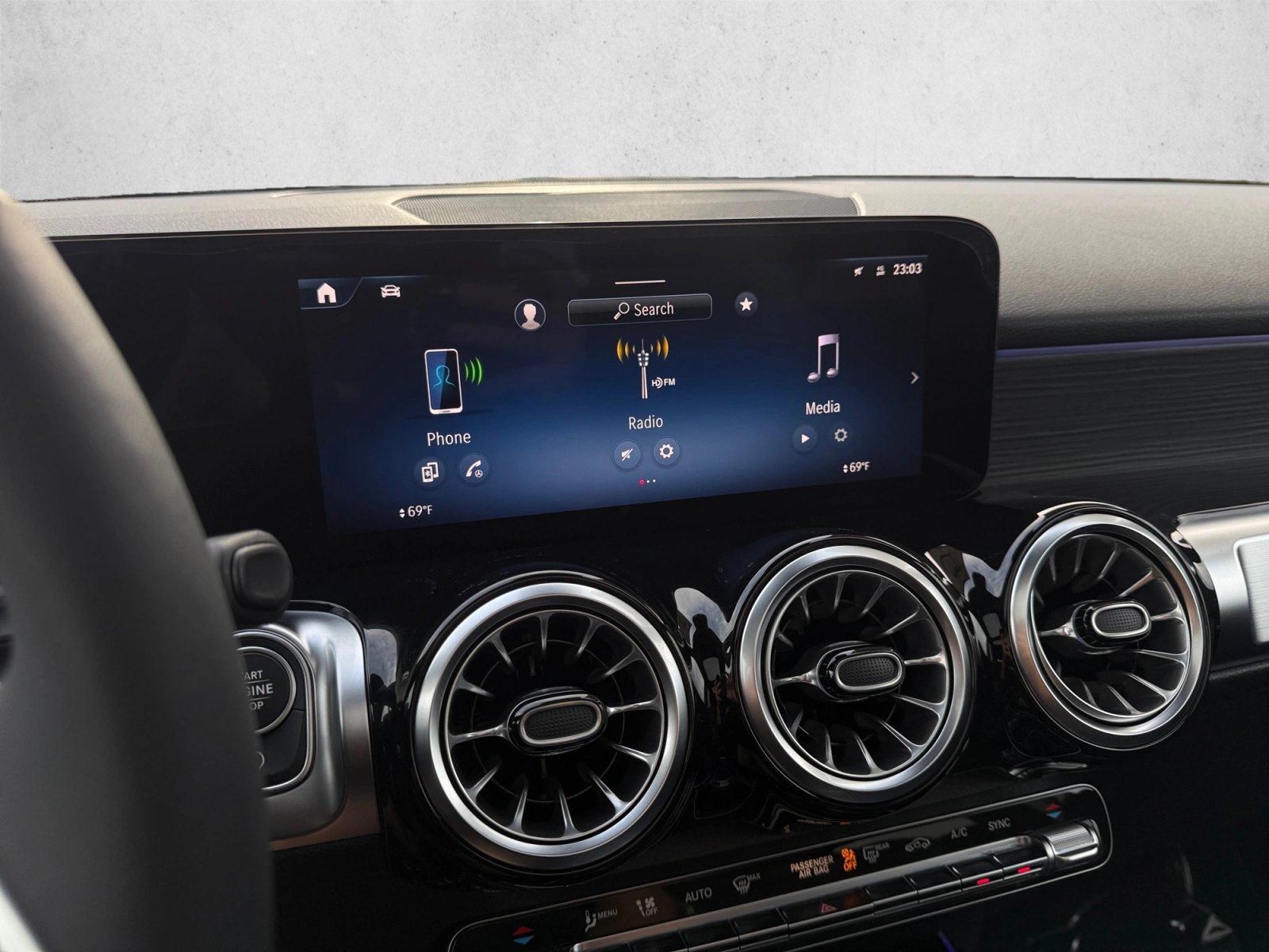 New 2026 Mercedes-Benz GLB 250 4MATIC image 14