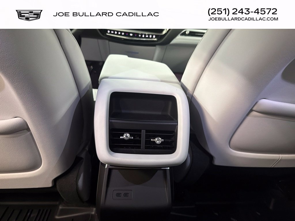 New 2027 Cadillac Optiq Luxury AWD/4WD image 16