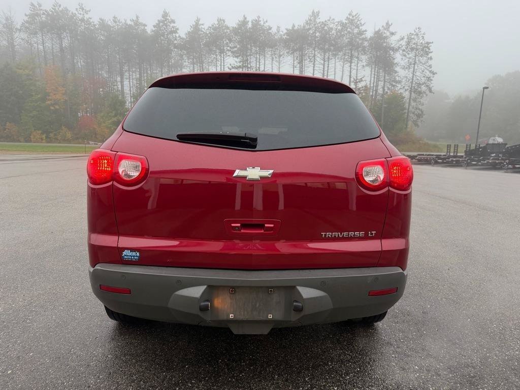 Used 2012 Chevrolet Traverse LT FWD image 5