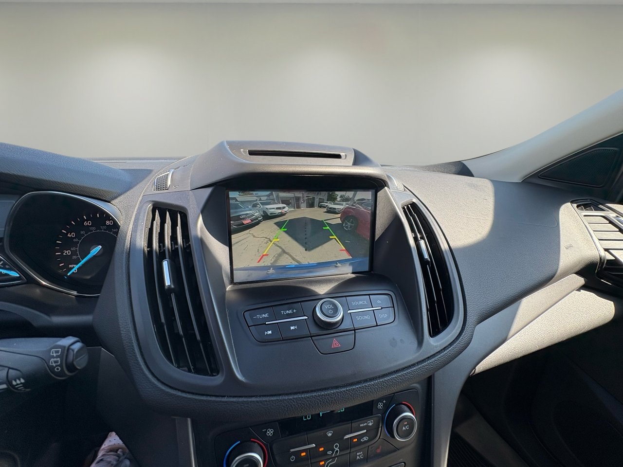 Used 2018 Ford Escape SEL w/ Ford Safe & Smart Package image 28