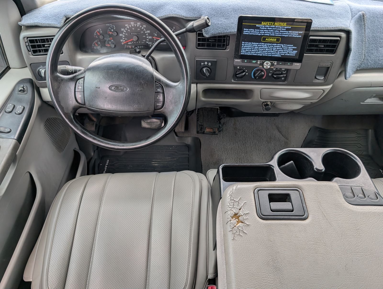 Used 1999 Ford F250 XL AWD/4WD image 6