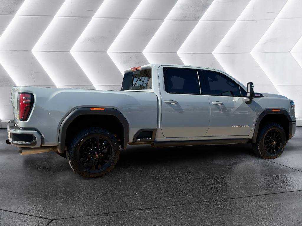 Used 2024 GMC Sierra 2500 AT4 w/ AT4 Premium Plus Package image 5