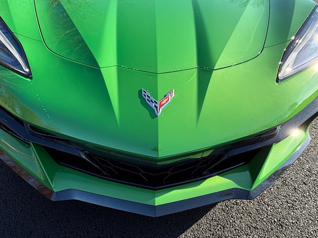 New 2026 Chevrolet Corvette Z06 w/ Stealth Interior Trim Package RWD image 8