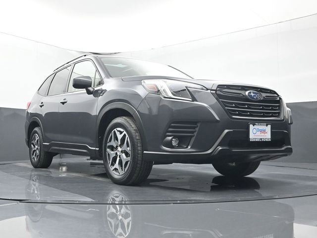 Used 2024 Subaru Forester Premium image 13