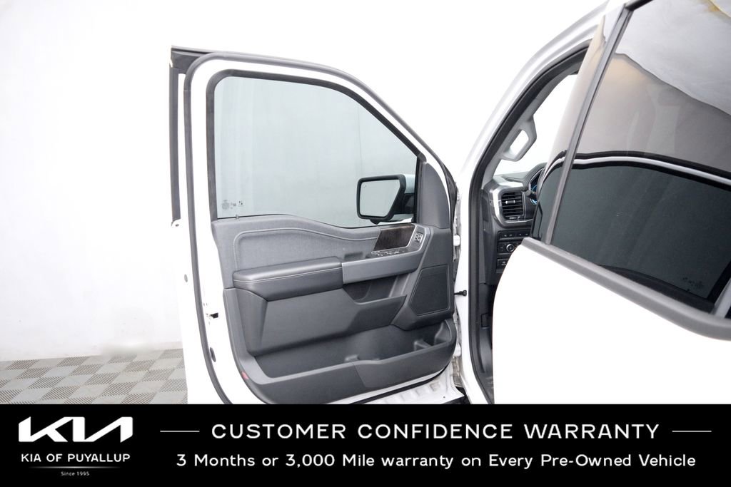 Used 2021 Ford F150 Lariat w/ Trailer Tow Package image 9