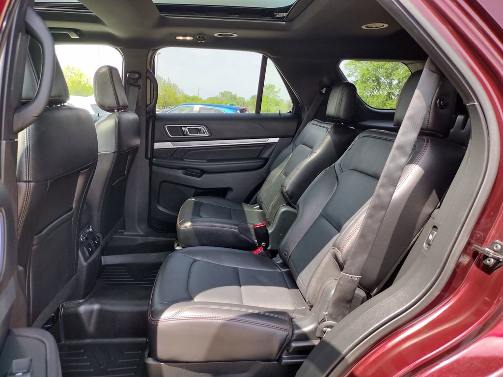 Used 2019 Ford Explorer Sport w/ Equipment Group 401A AWD/4WD image 9