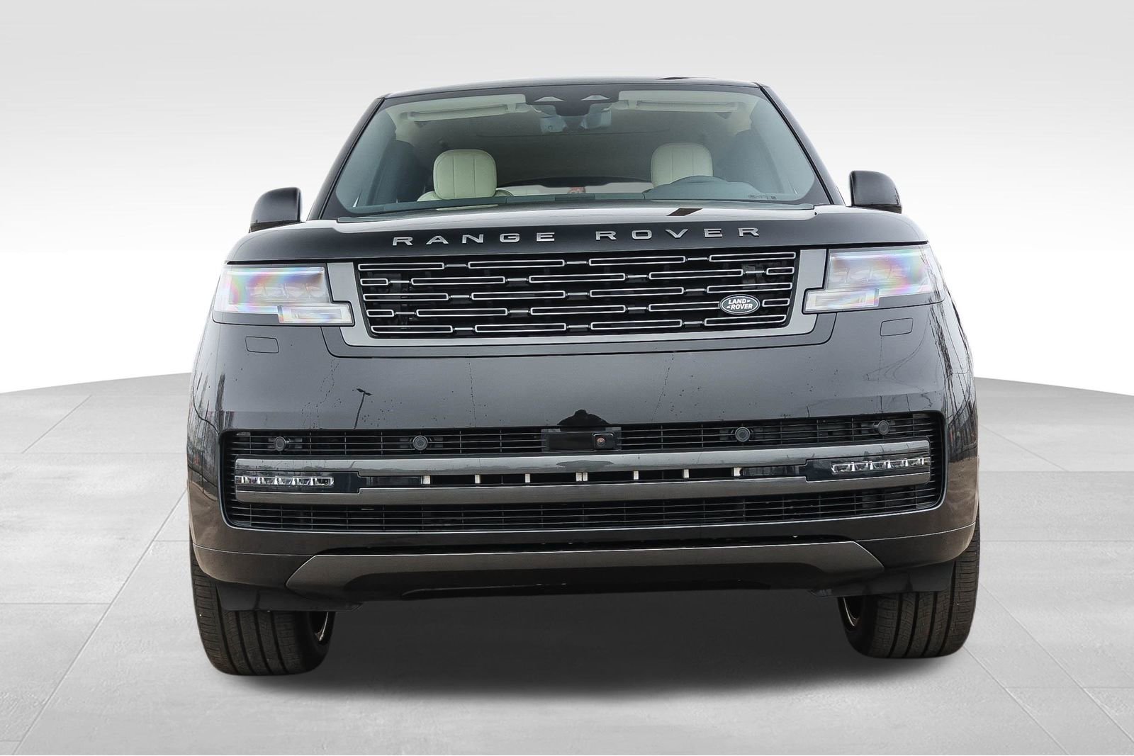 New 2026 Land Rover Range Rover SE image 2