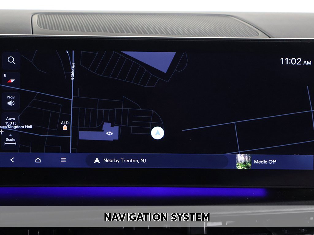 Certified 2025 Hyundai Santa Fe Calligraphy image 3