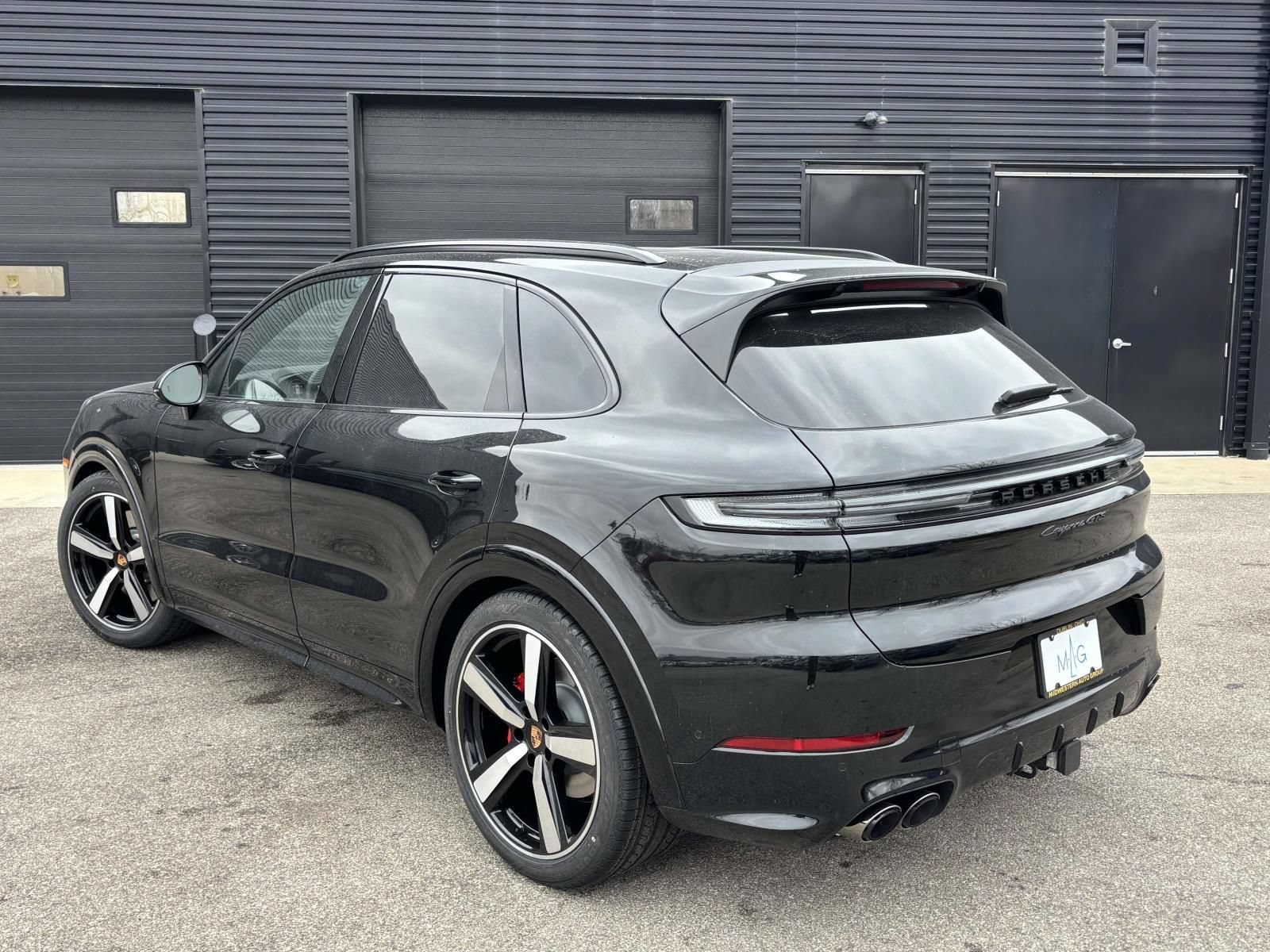 New 2026 Porsche Cayenne GTS AWD/4WD image 3