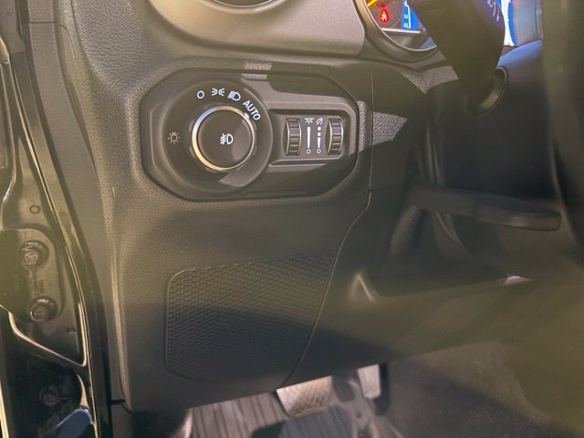 Used 2021 Jeep Wrangler Unlimited Sport AWD/4WD image 45