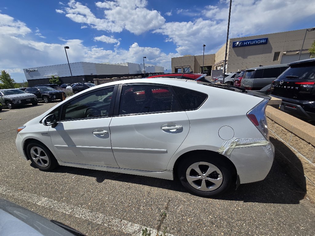 Used 2012 Toyota Prius Four FWD image 2